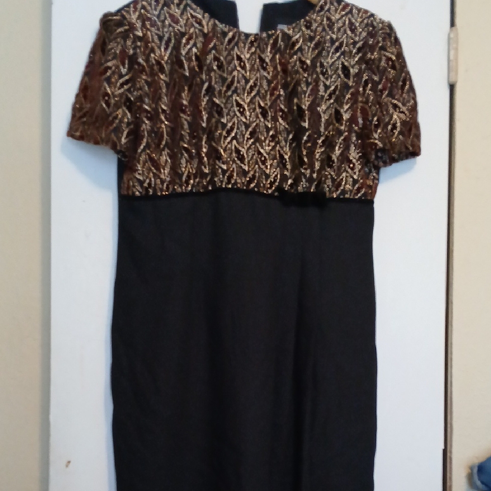 John Roberta Leaf Womans Dress With Shoulder Pads M